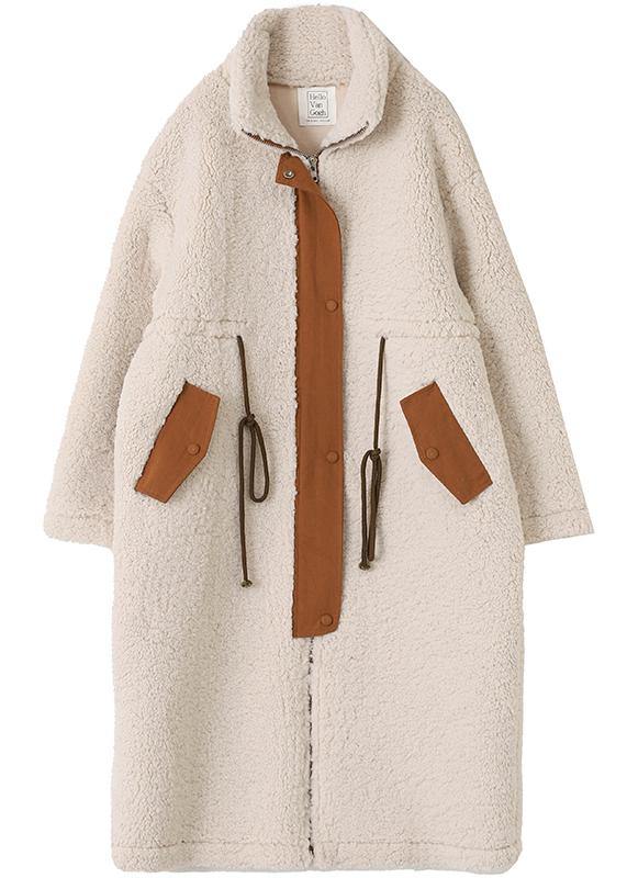 Nude Plus Size Winterjas met Hoge Hals en Trekkoord - Stijlvolle Buitenkleding voor Koude Dagen