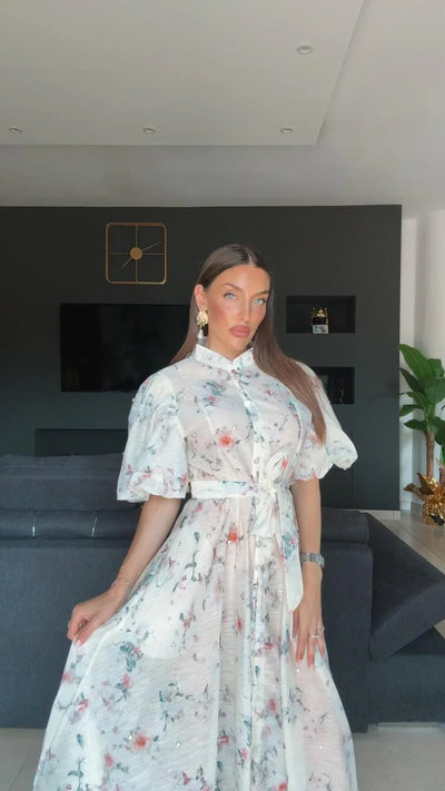 Boho maxi jurk met knopen ceintuur en wijde korte mouwen