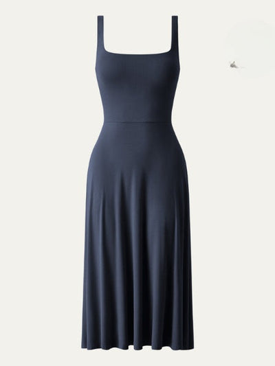 Luchtige dames midi jurk met vierkante hals en dunne bandjes