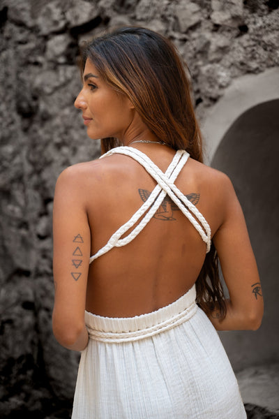 Elegante maxi jurk met open achterkant en sierlinten in bohemien stijl