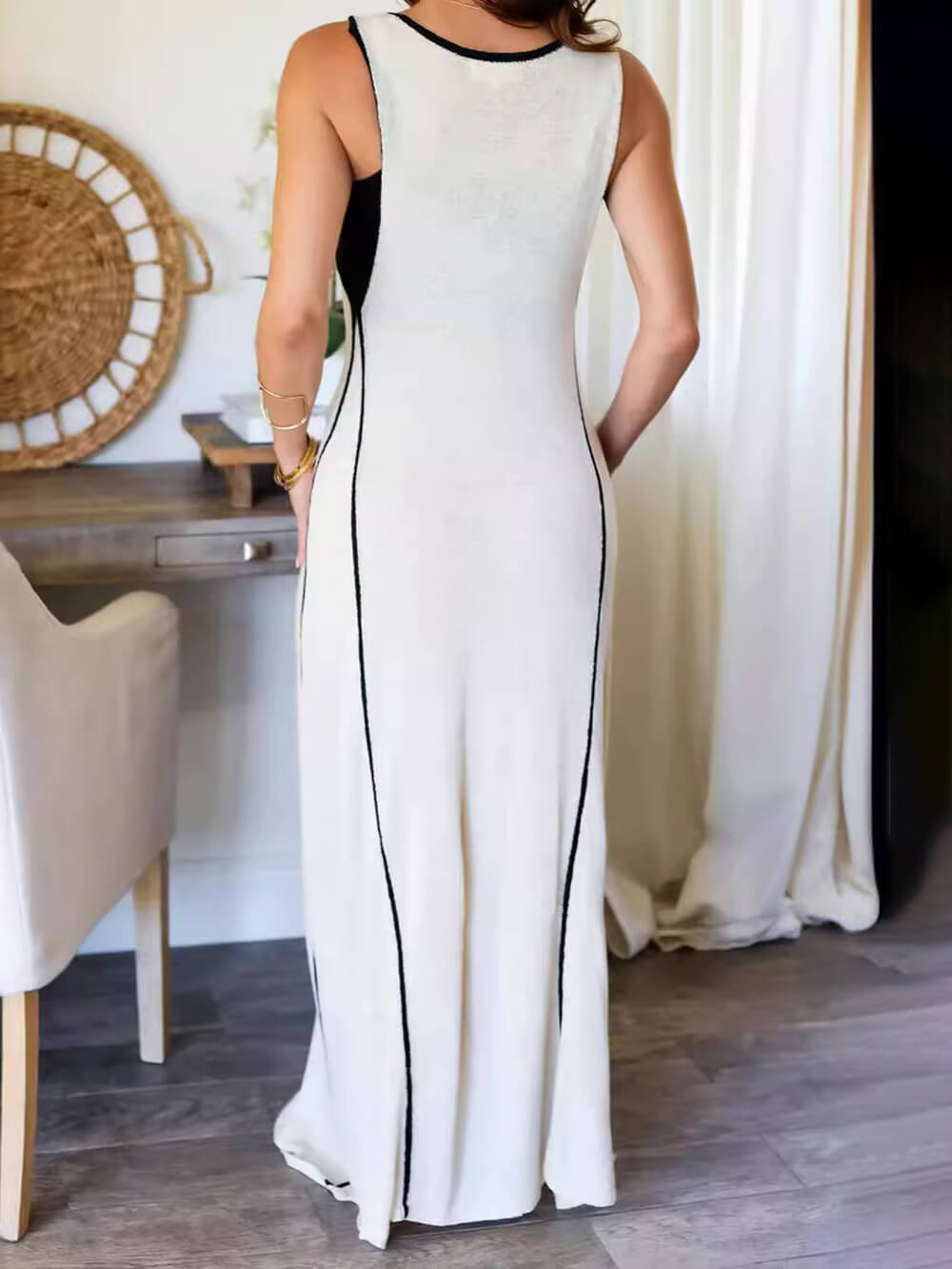 Carolina - Vloeiende, oversized maxi-jurk met zelfbinder in contrasterende kleur