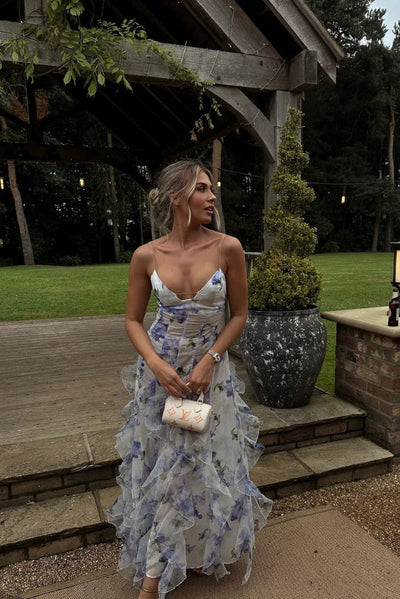 Zomerse maxi jurk met bloemenpatroon ruches en fijne bandjes voor een speelse look
