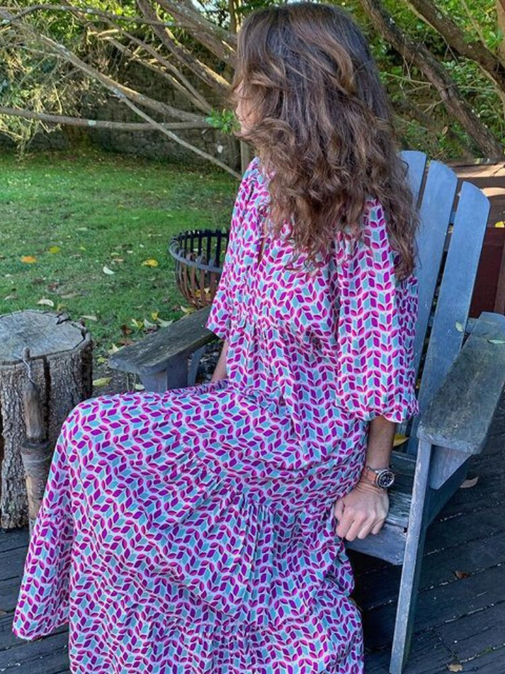 Elegante zomer maxi jurk met korte pofmouwen