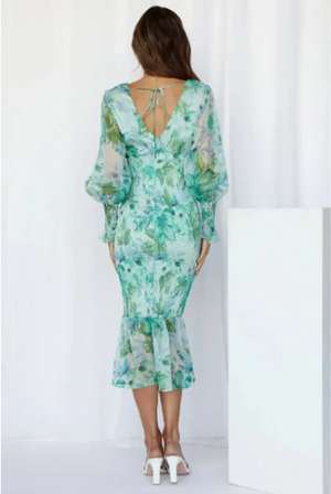 Elegante midi jurk met lange mouwen en bloemenprint
