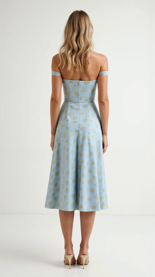 Middellange damesjurk met bloemenprint en fijne bandjes