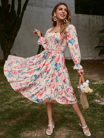 Lange damesjurk met vierkante hals bloemenprint en boho stijl met wijde mouwen