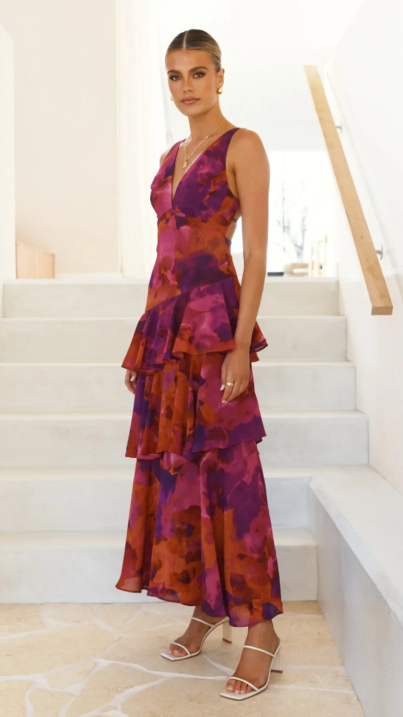 Zomerse maxi jurk met ruches diepe V-hals en open detail aan de achterkant