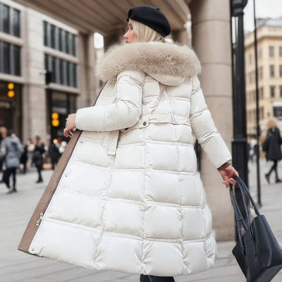 Moderne dames winterjas met luxe uitstraling