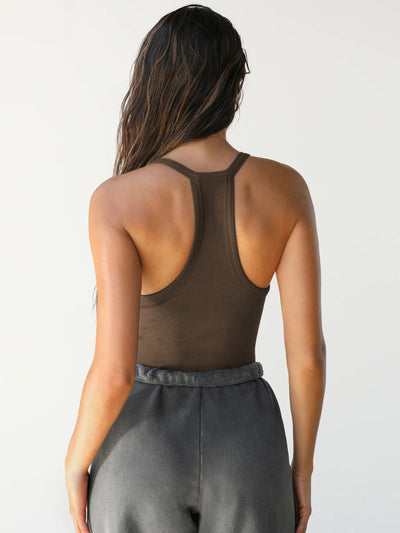 Mouwloze dames top met halternek en racerback ontwerp voor dagelijks gebruik