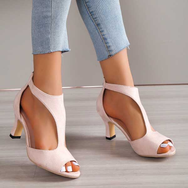 Stijlvolle dames schoenen met lage hak en open teen perfect voor een elegante kijk