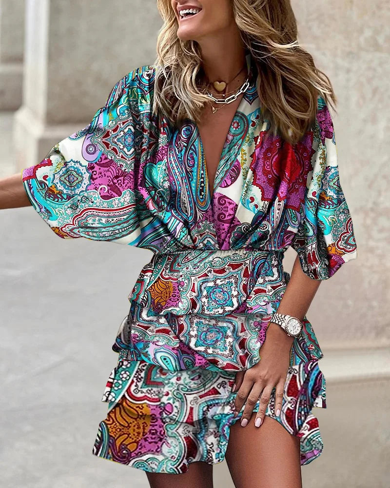 Trendy korte damesjurk met all-over print voor elke gelegenheid