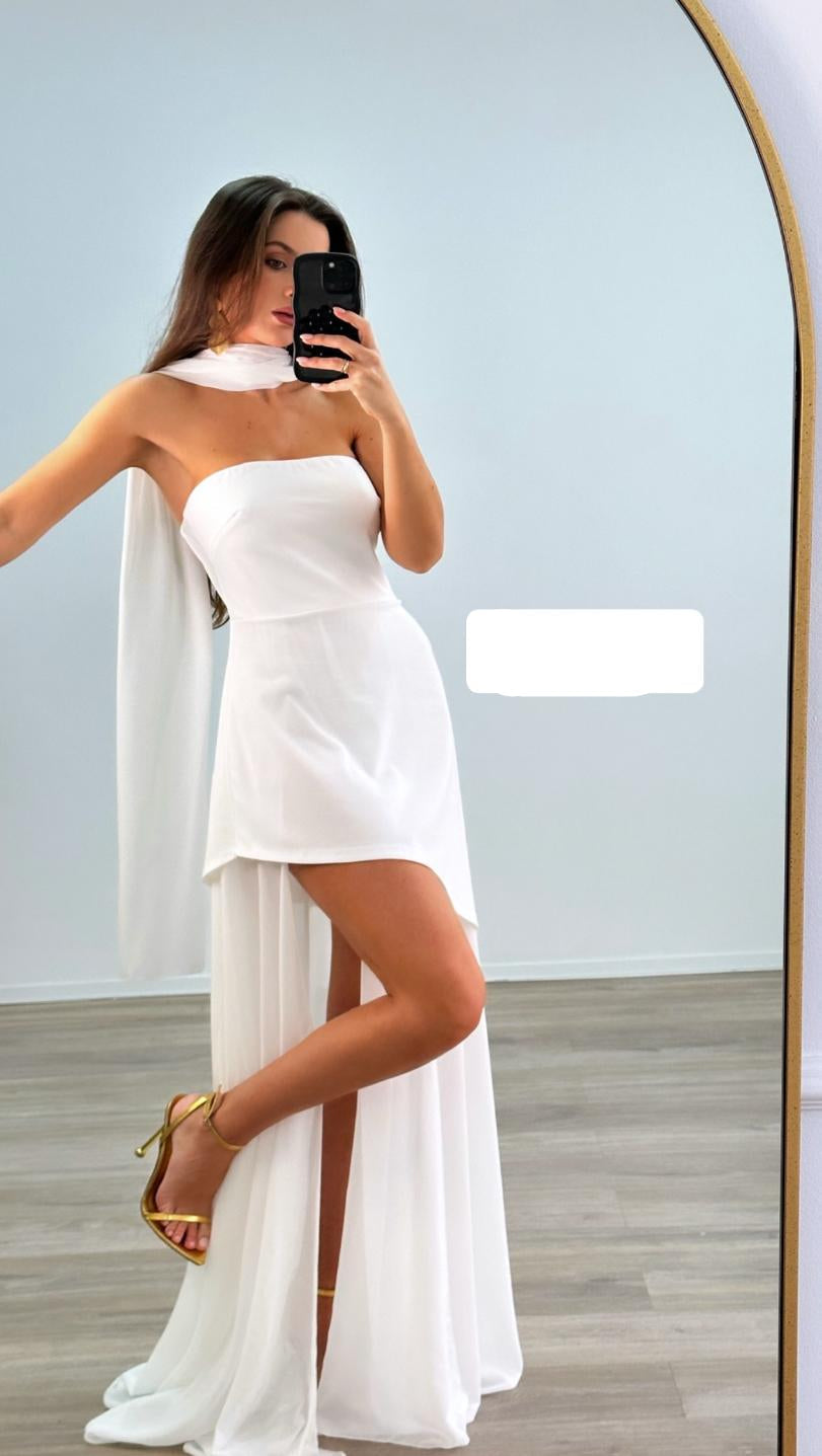 Strapless jurk met dubbele rok en een elegante uitstraling