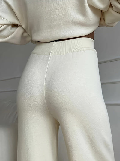 Nonchalant dames set met een rechte broek en coltrui