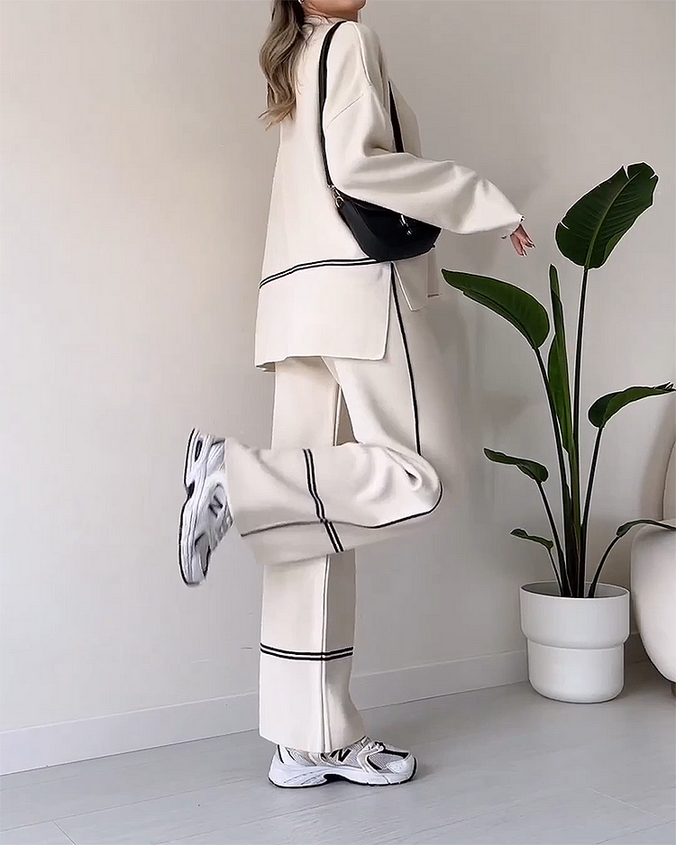 Hellen - Tweedelig pak met bedrukte top met ronde hals en broek