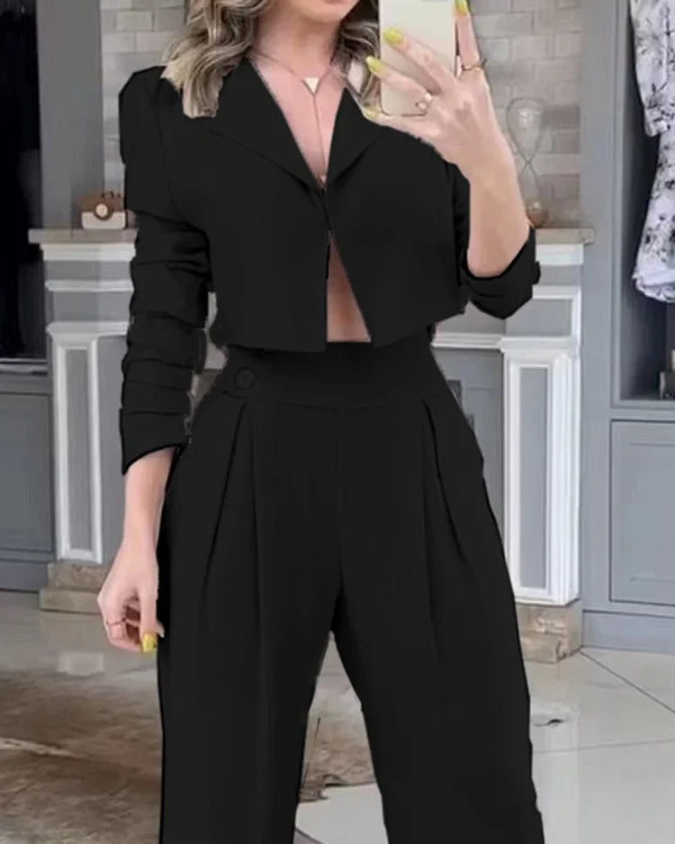Tifany - Ensemble deux pièces composé d'une veste de tailleur courte de couleur unie et d'un pantalon décontracté