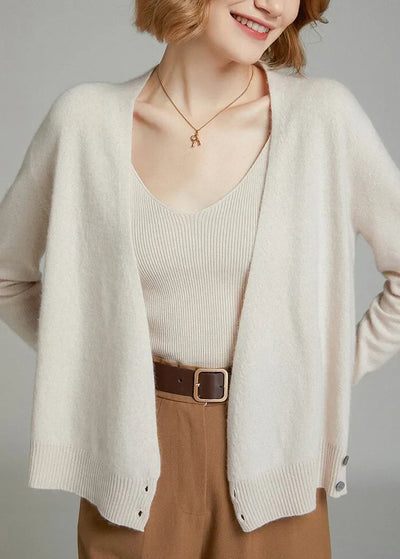 Beige Dames Vest met Knoopsluiting en V-Hals voor de Herfst