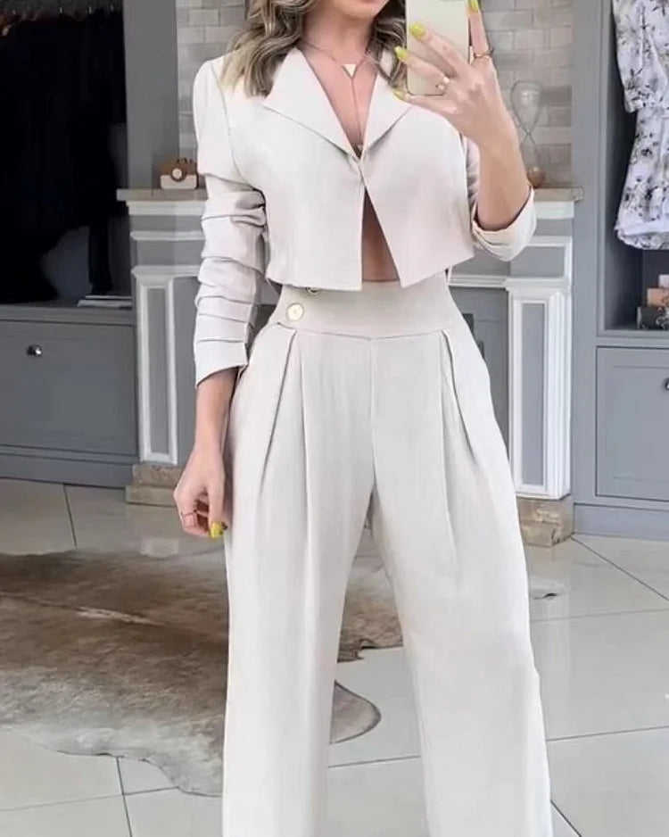 Tifany - Ensemble deux pièces composé d'une veste de tailleur courte de couleur unie et d'un pantalon décontracté