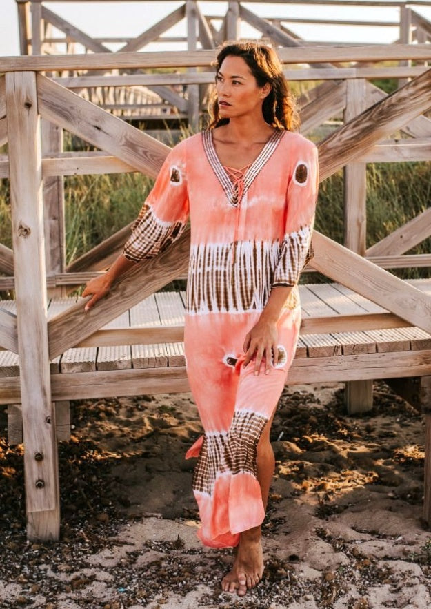 Lange strandtuniek met print en losvallend model voor zomerse dagen