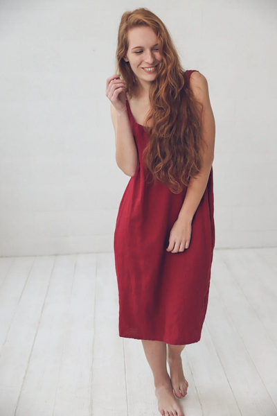 Casual midi damesjurk zonder mouwen voor een ontspannen zomerse look
