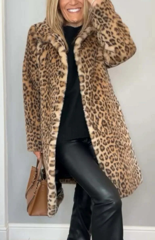 Stijlvolle Dames Winterjas met Luipaardprint en Modieuze Revers