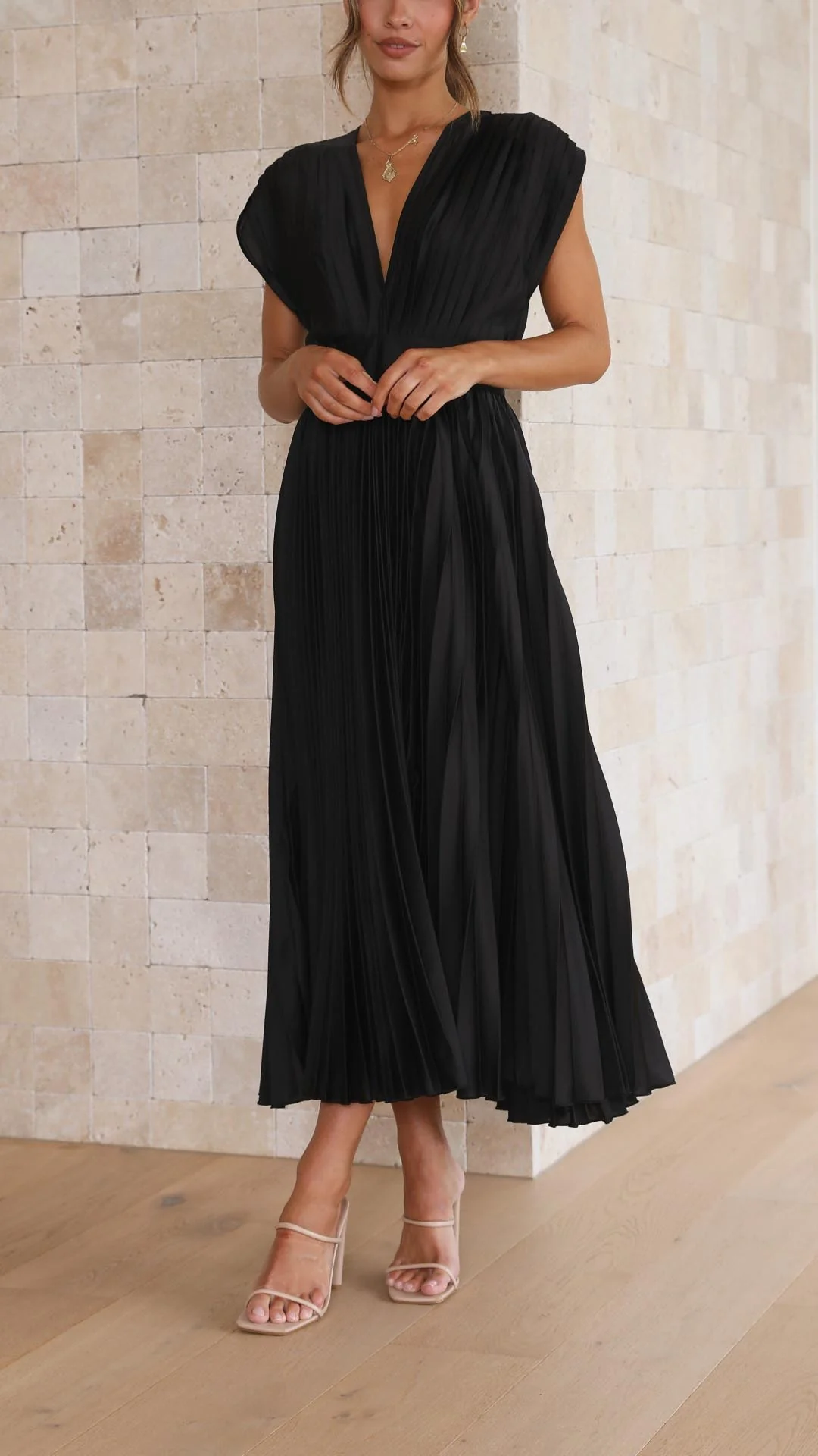 Elegante geplooide midi jurk voor feestelijke momenten