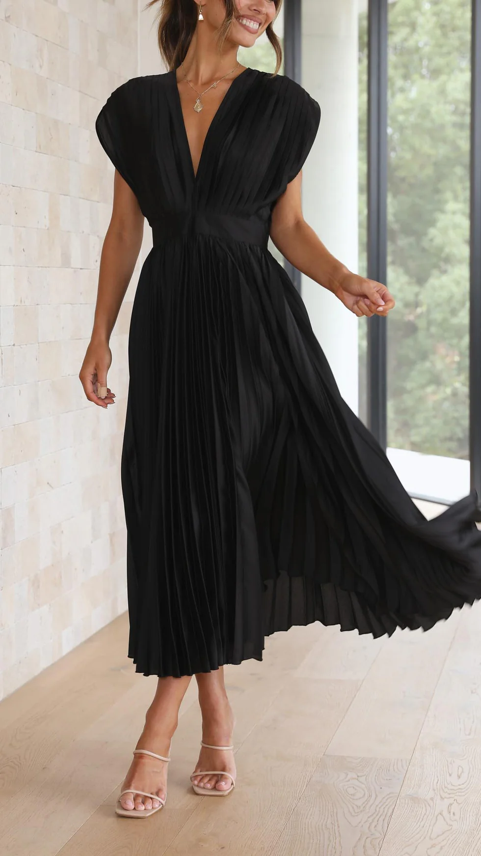 Elegante geplooide midi jurk voor feestelijke momenten