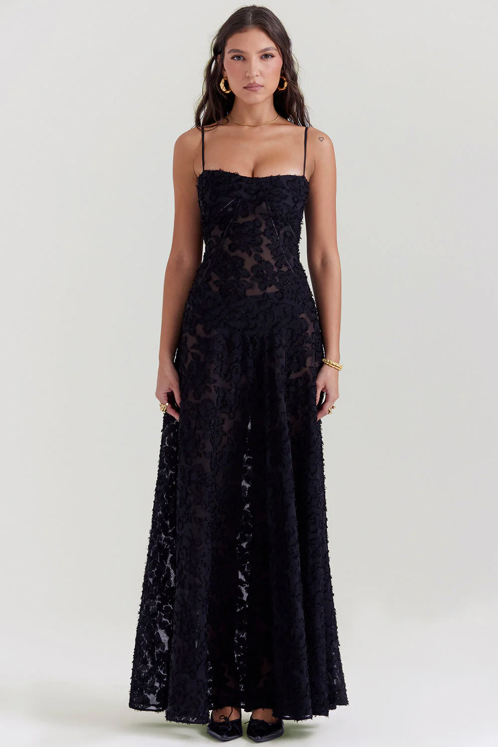 Elegante midi jurk met fijne bandjes voor zomerse dagen