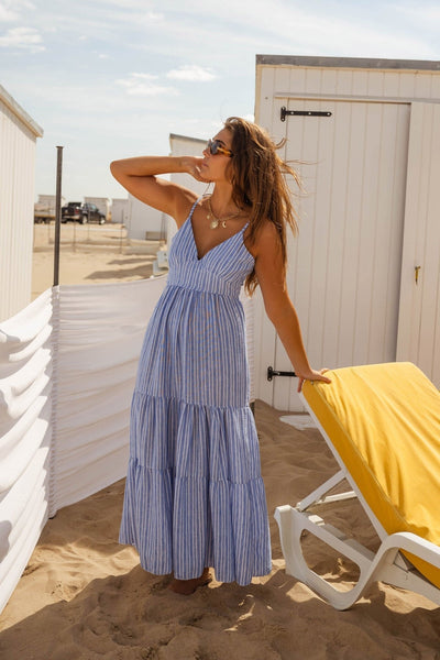 Zomerse gestreepte maxi jurk met strik achter
