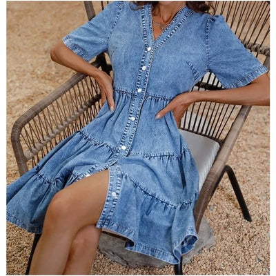 Paula - Chambray mini jurk met ruches en knoopsluiting in denim