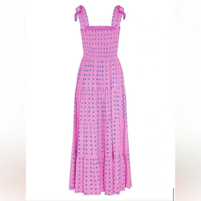 Maxi-jurk met ruches in roze geometrische print en zoom met ruches