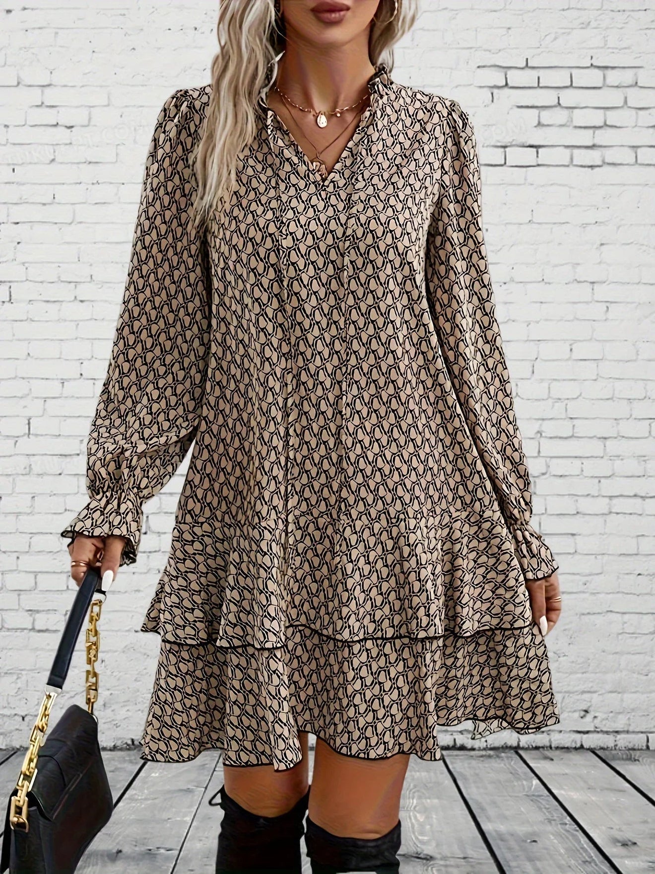 Lang mouwjurk met print en stijlvolle afwerking