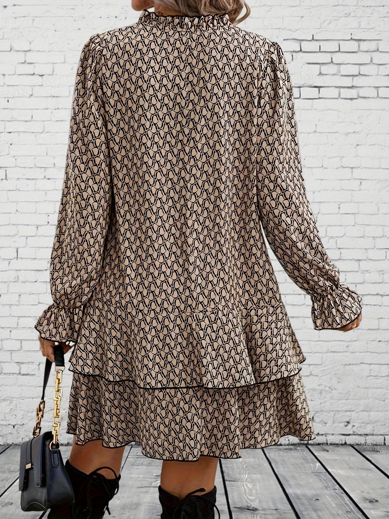 Lang mouwjurk met print en stijlvolle afwerking