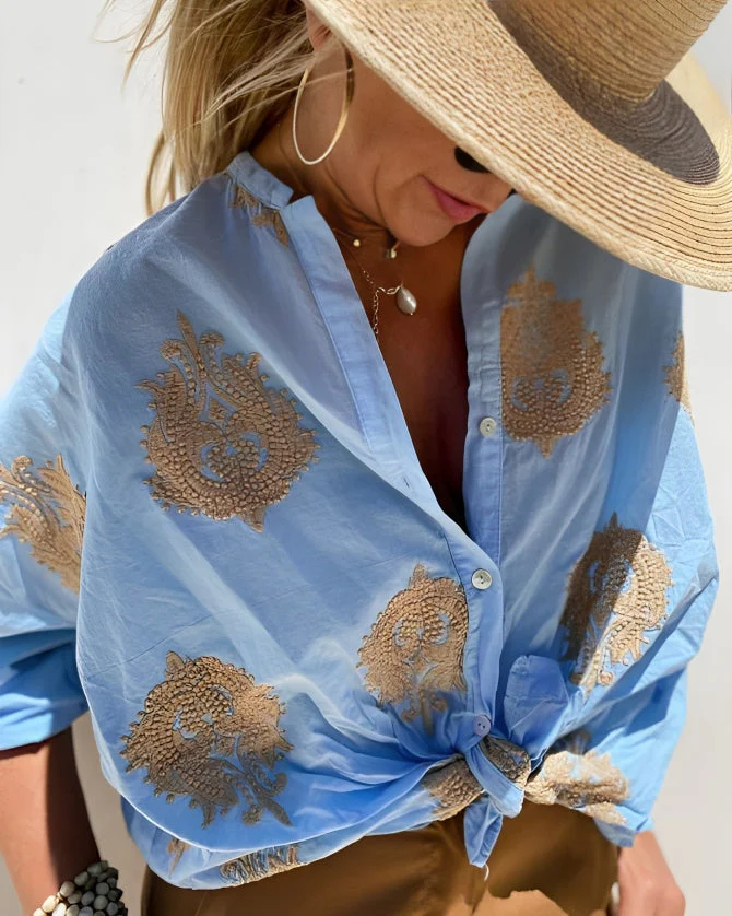 Dames blouse met boho flair en chique uitstraling voor elke gelegenheid