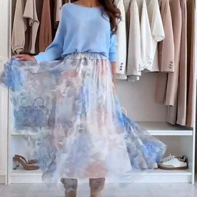 Stijlvolle zomerset met top met strikdetail en luchtige rok met print