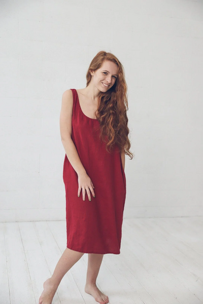 Casual midi damesjurk zonder mouwen voor een ontspannen zomerse look